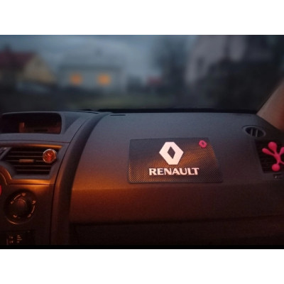 Антиковзаючий килимок на панель авто Renault (Рено)