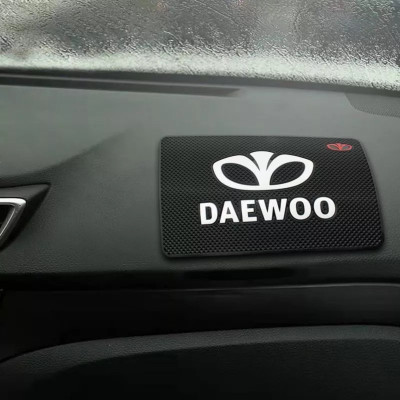 Антискользящий коврик на панель авто Daewoo (Дэу)