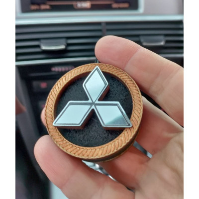 Підвіска ароматизатор Mitsubishi з ефектом переливання