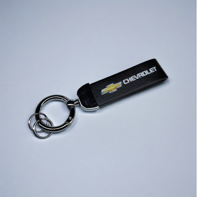 Брелок автомобільний шкіряний з карабіном Chevrolet, екошкіра та метал