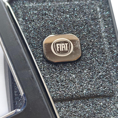 Флешка з логотипом авто Fiat, 32 ГБ, уцінка, потертість
