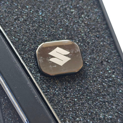 Флешка з логотипом авто Suzuki, 32 ГБ, уцінка, потертість