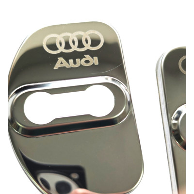Накладки на дверний замок срібло із логотипом Audi 02