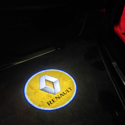 Світлодіодне підсвічування на дверях автомобіля з логотипом Renault