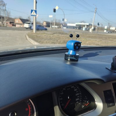 Автоматический ароматизатор робот на панель авто, синий