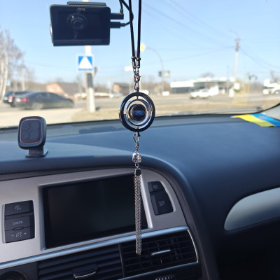 Підвіска ароматизатор в авто Ford на дзеркало